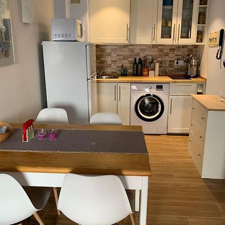 Cosy Apartment In L Escala, 7 Mins Walk To The Closest Beach, Riells L' Escala Extérieur photo