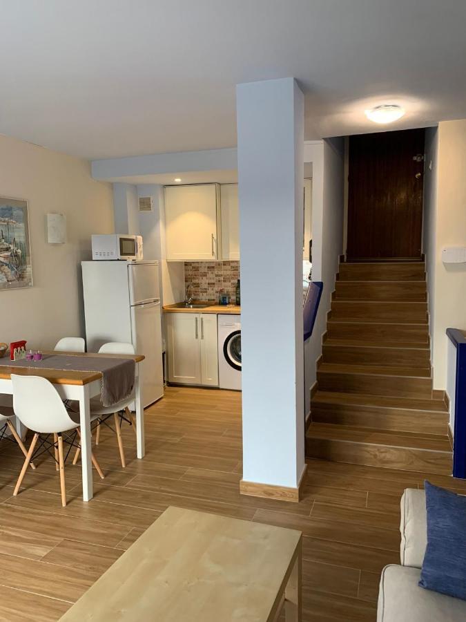 Cosy Apartment In L Escala, 7 Mins Walk To The Closest Beach, Riells L' Escala Extérieur photo