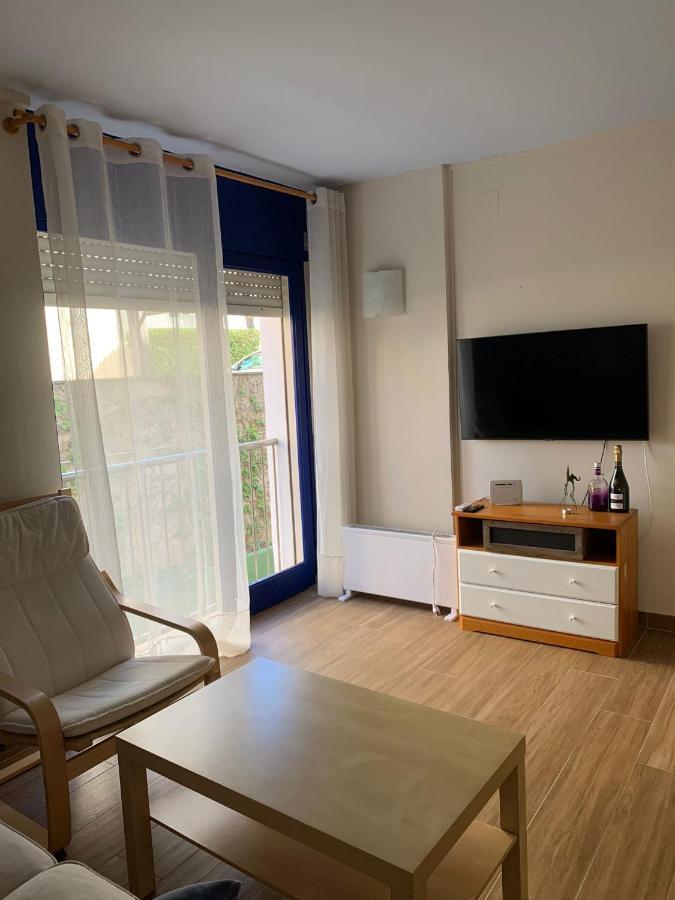 Cosy Apartment In L Escala, 7 Mins Walk To The Closest Beach, Riells L' Escala Extérieur photo