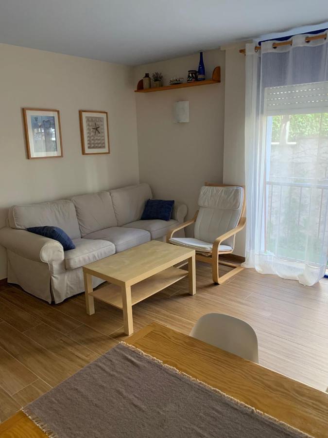Cosy Apartment In L Escala, 7 Mins Walk To The Closest Beach, Riells L' Escala Extérieur photo